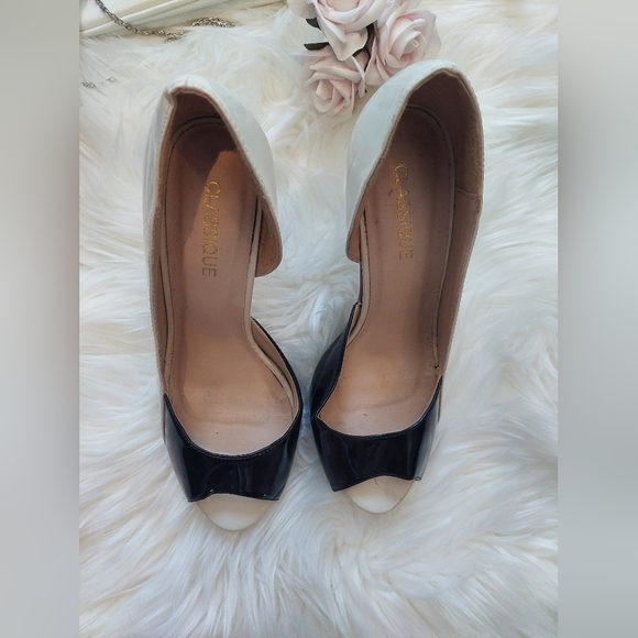 Black and white shoes with 2 clutches - Picture 5 of 13